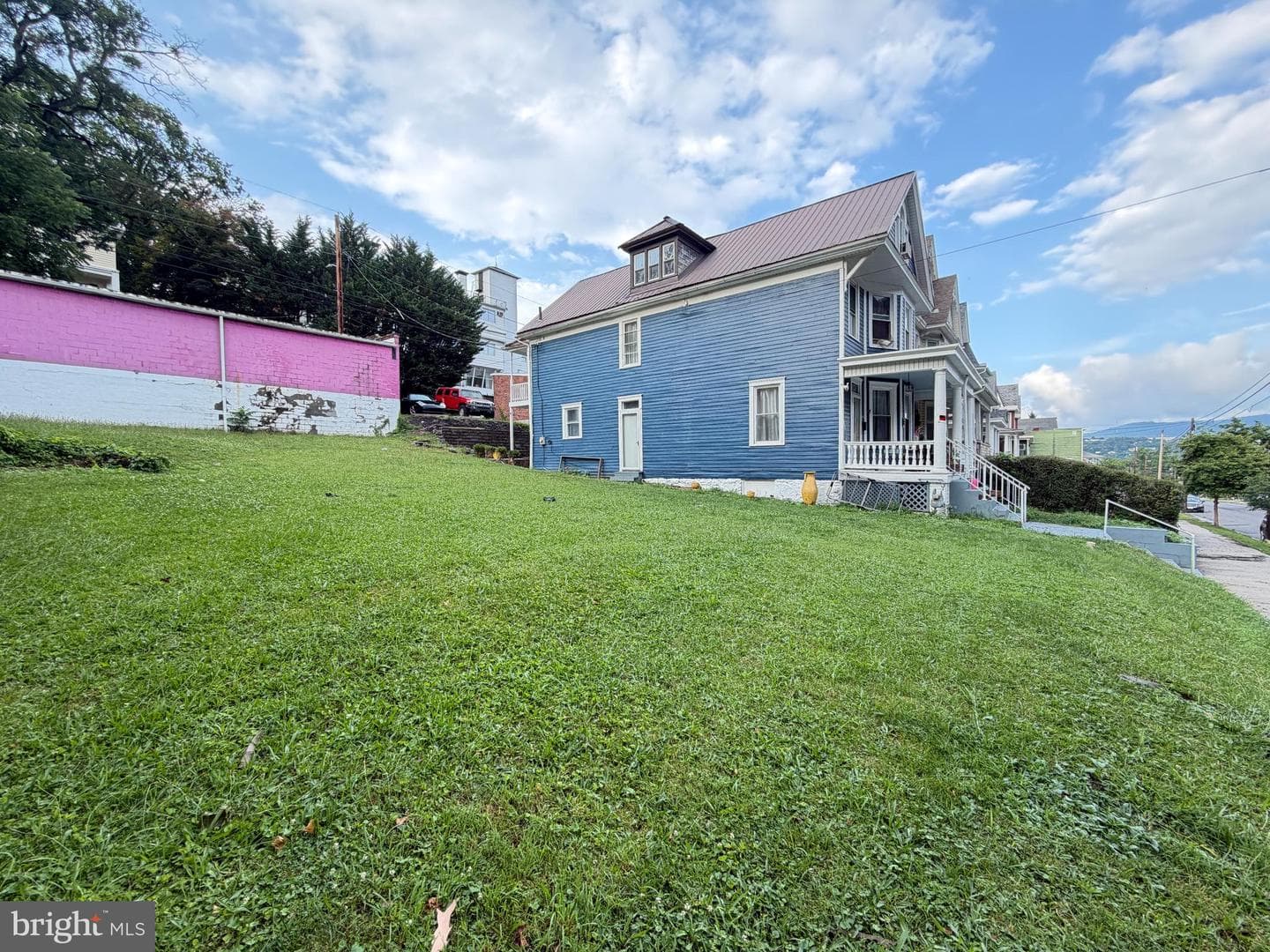 549 Greene Street photo 6