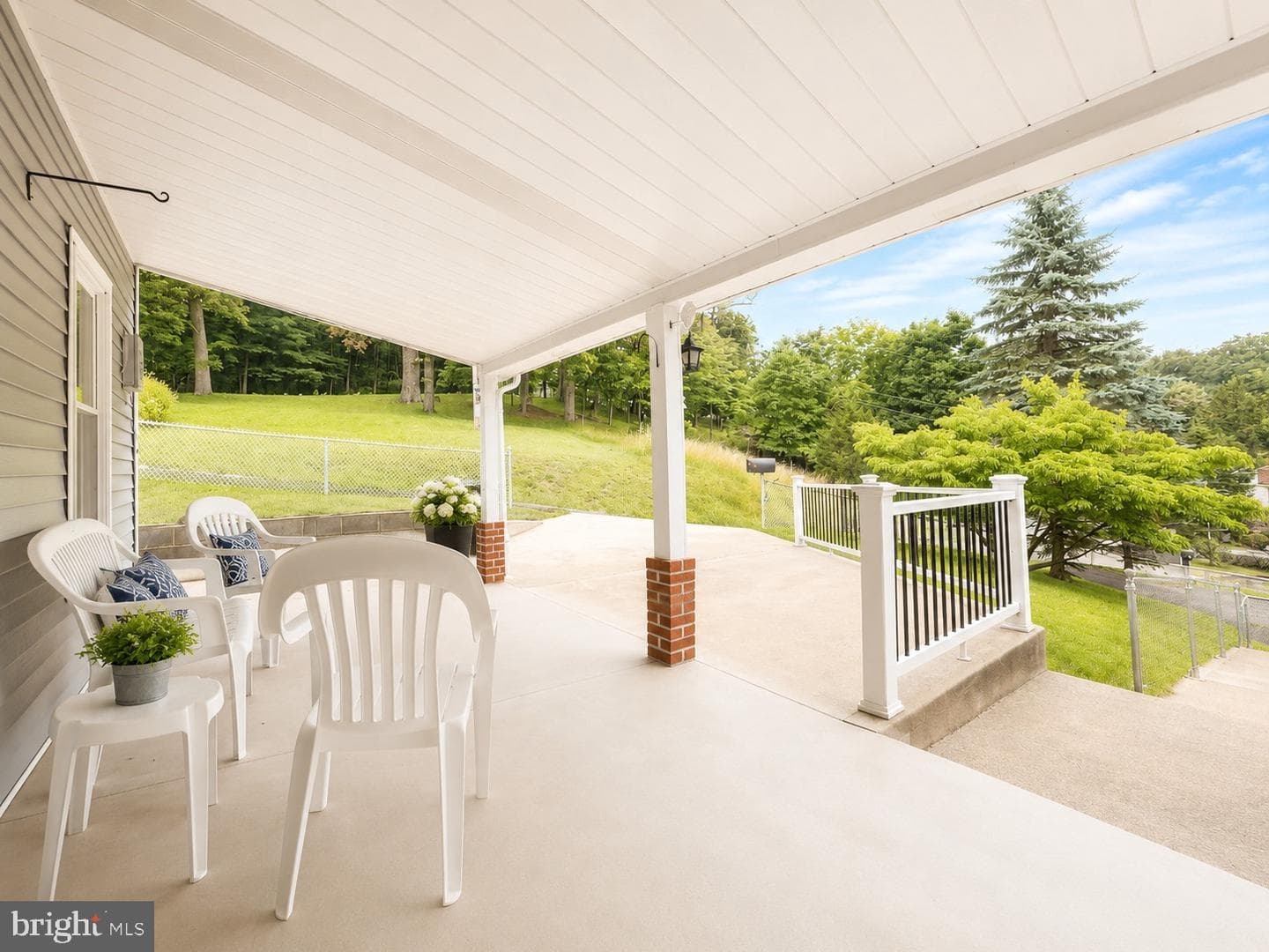 124 Riordan Road photo 35