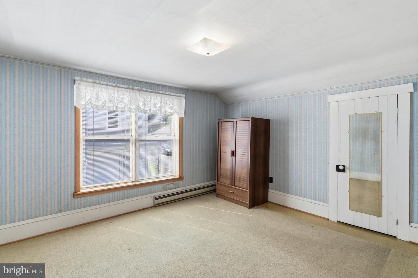 86 Oak Street photo 25