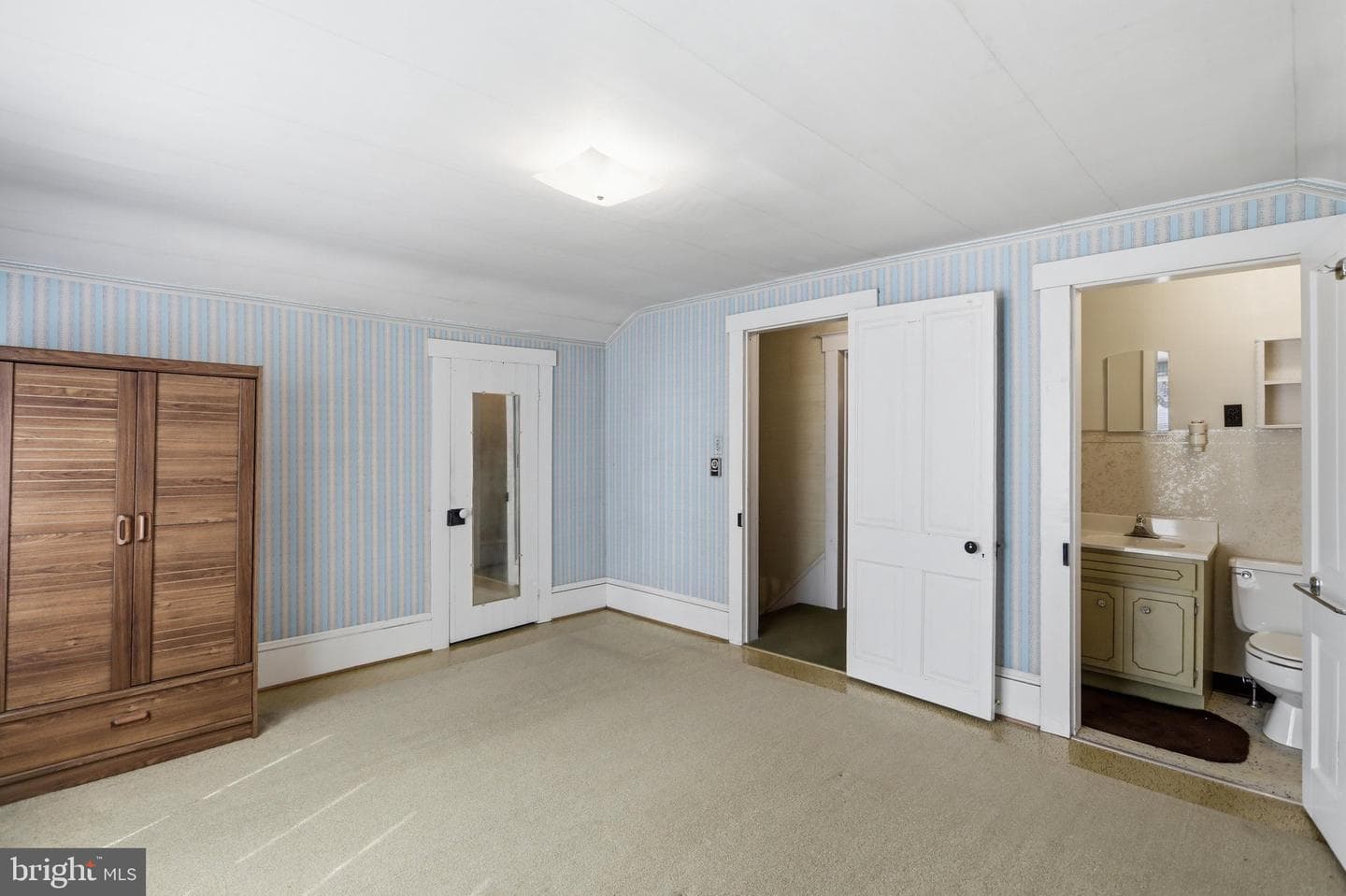 86 Oak Street photo 27