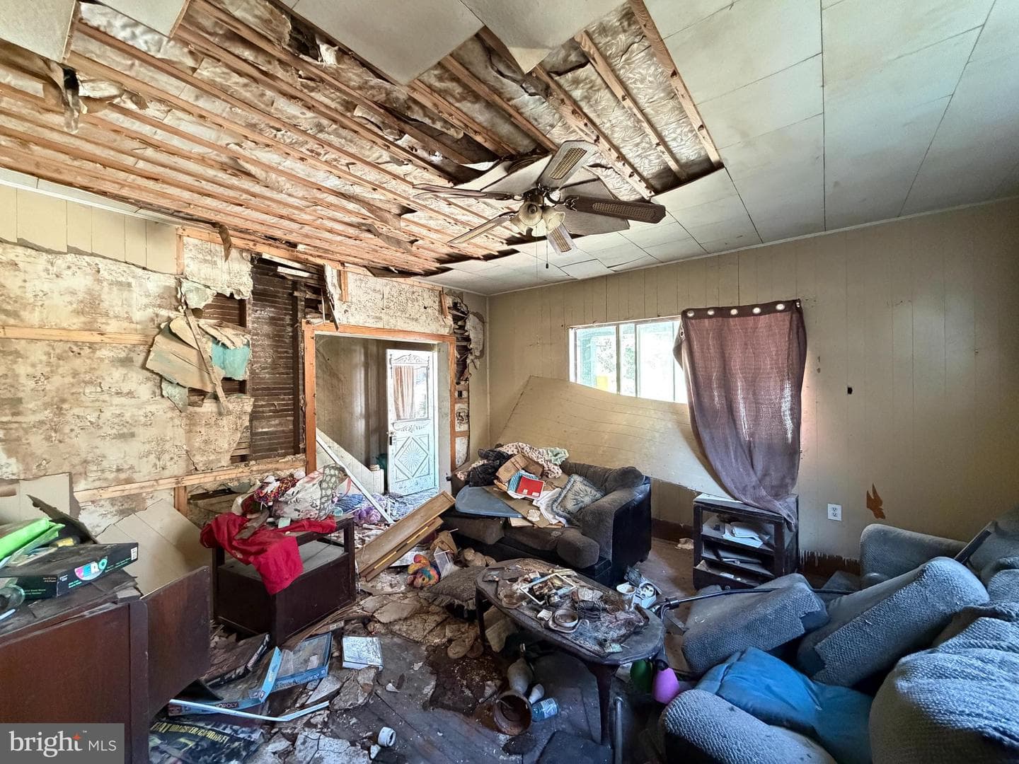 87 Douglas Avenue photo 11