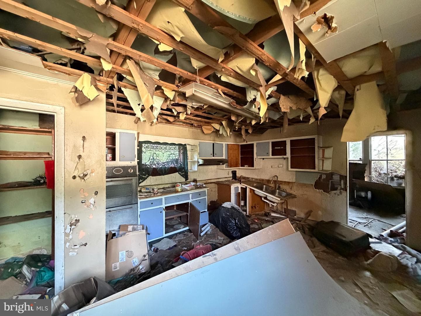 87 Douglas Avenue photo 18