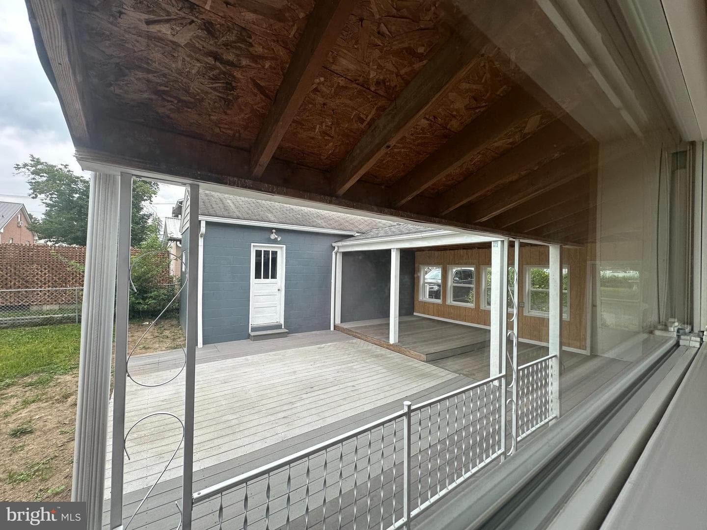 626 Elwood Street photo 35