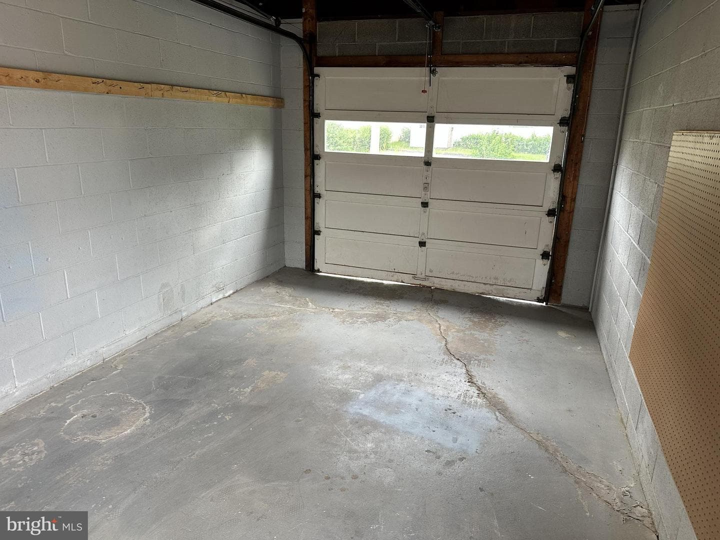 626 Elwood Street photo 37