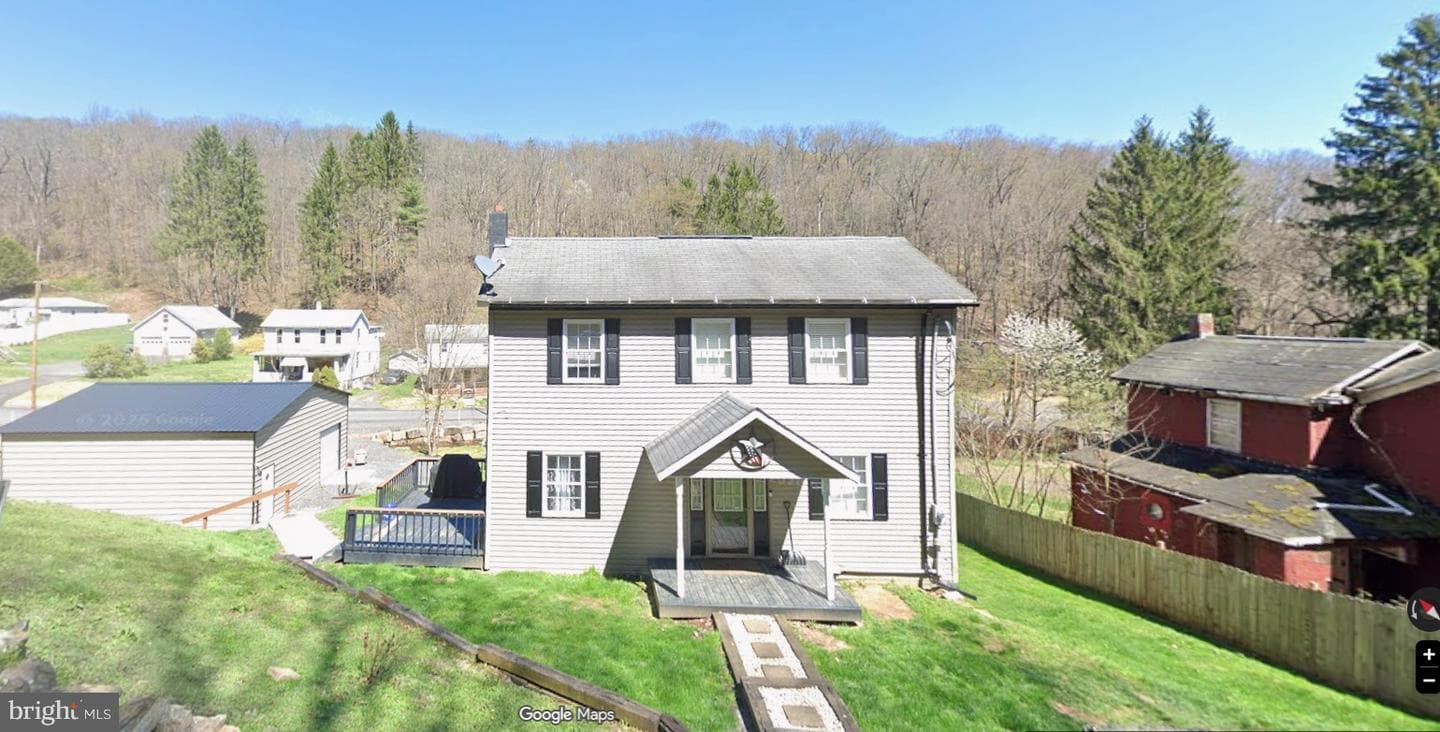 104 Douglas Avenue photo 1