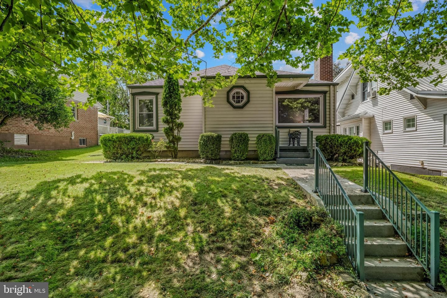 405 Caroline Street photo 1