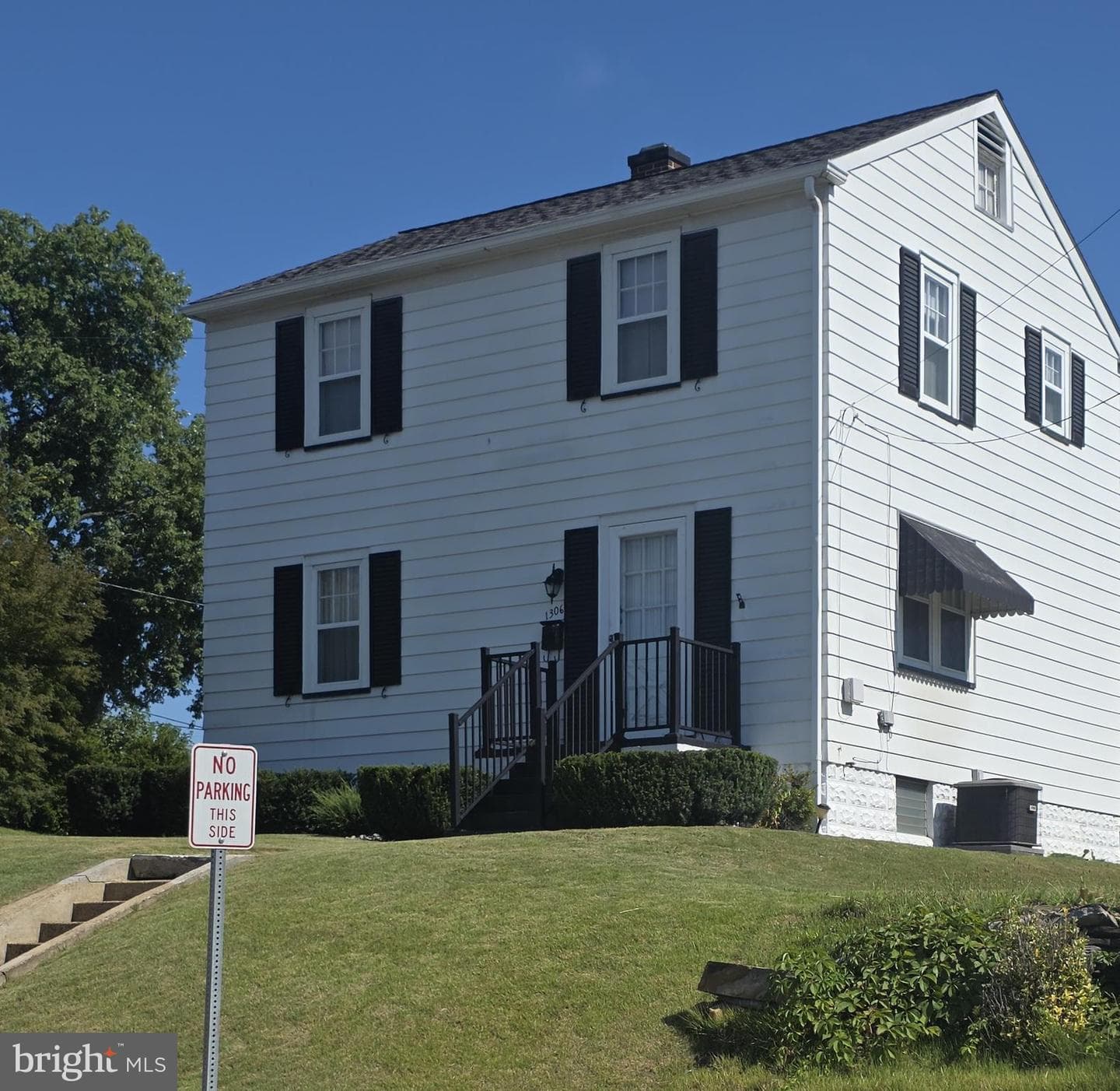 1306 E Oldtown Road photo 1
