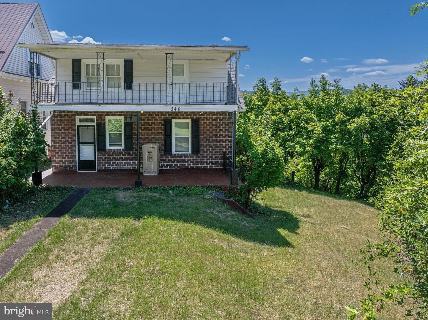 346 Williams Street photo 1