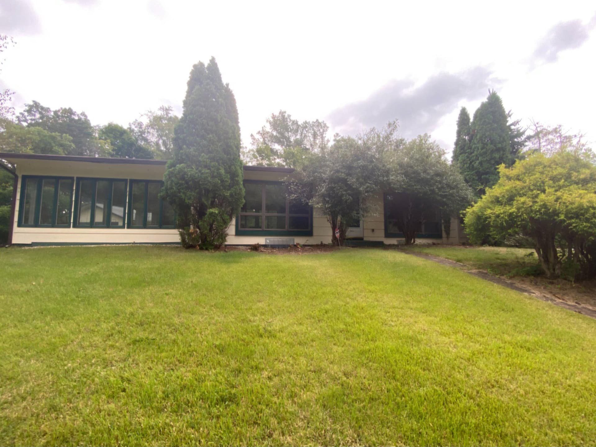 1807 Holland Street photo 1