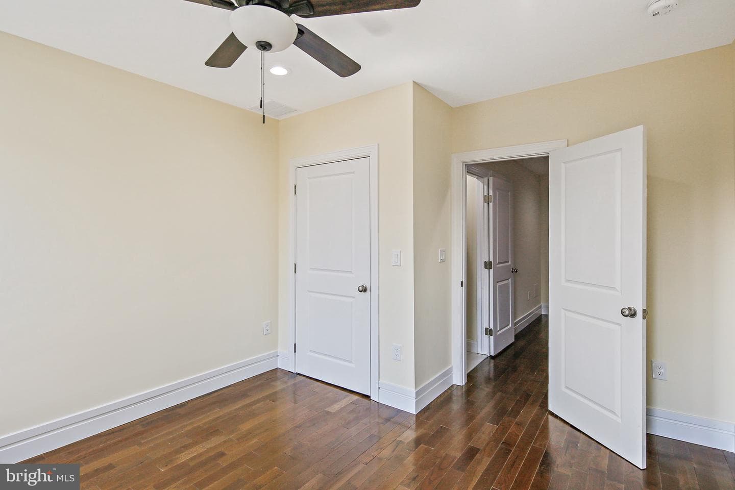 244 N Rose Street photo 23