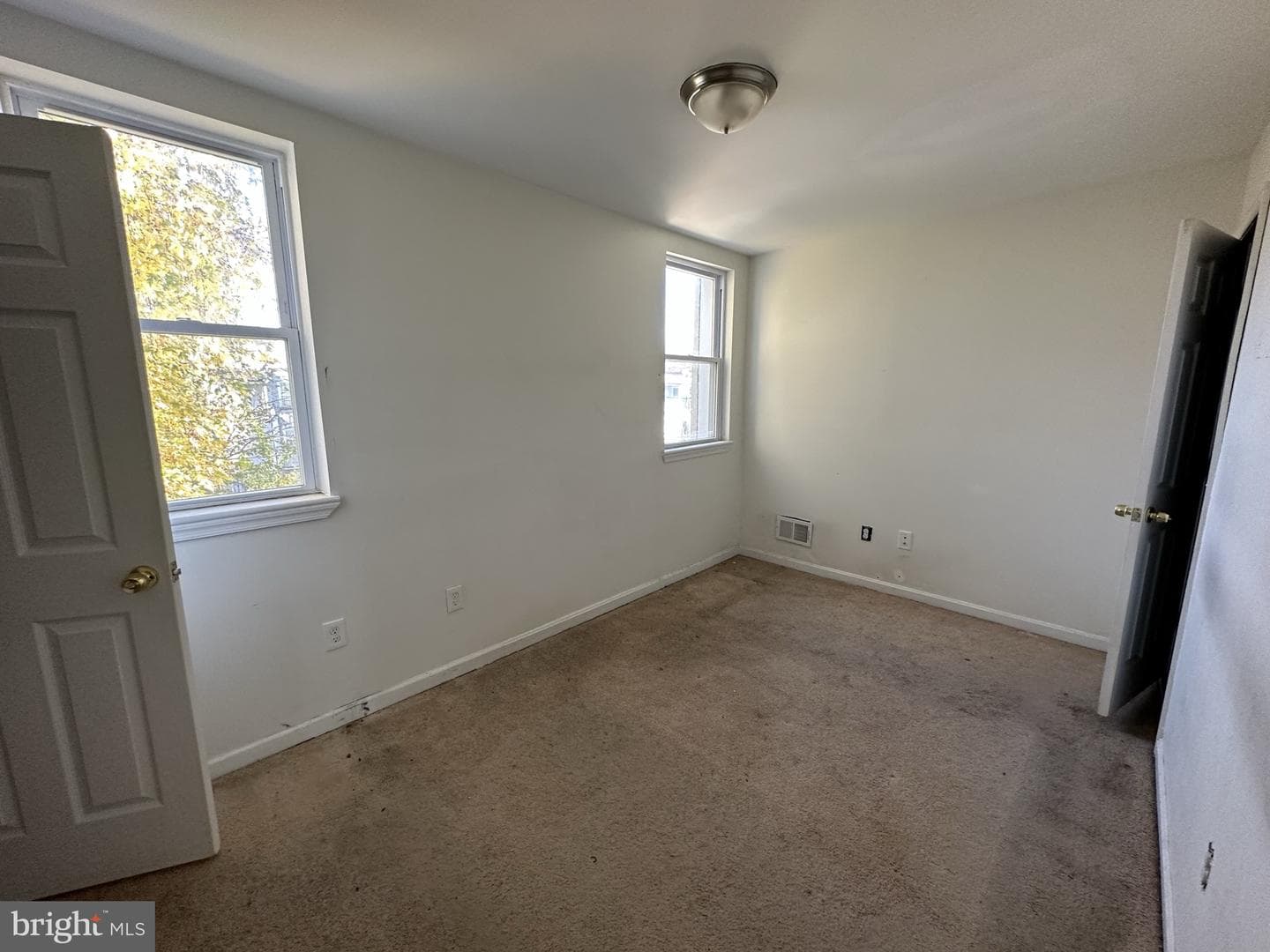 3416 Saint Ambrose Avenue photo 22