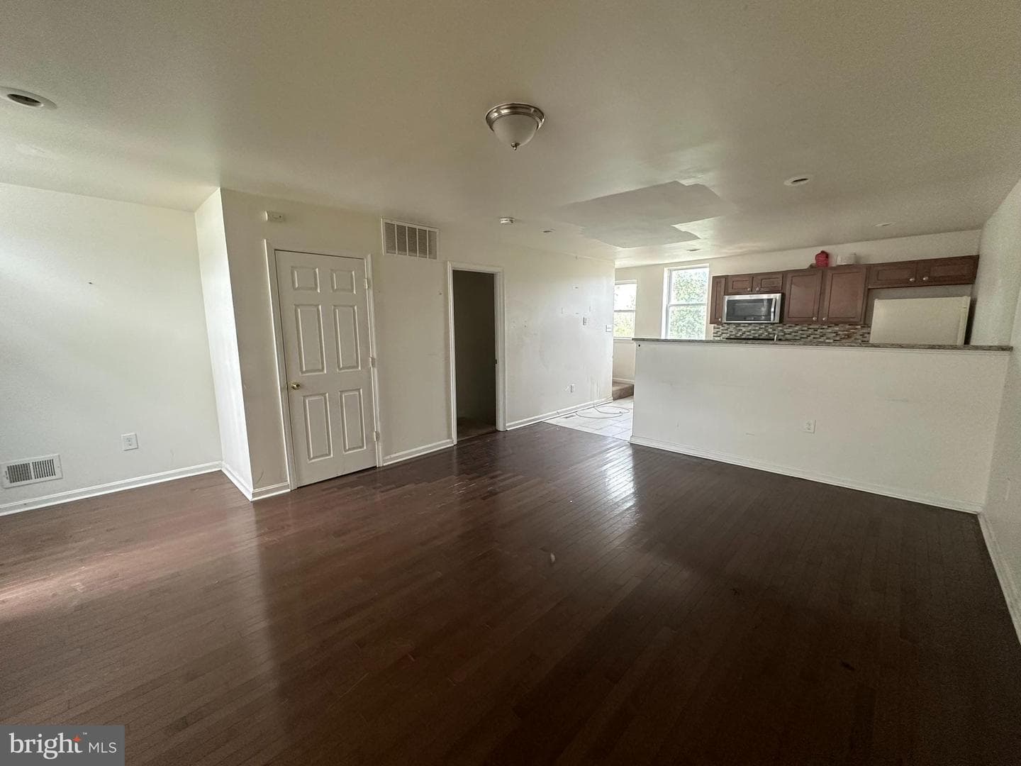 3416 Saint Ambrose Avenue photo 3