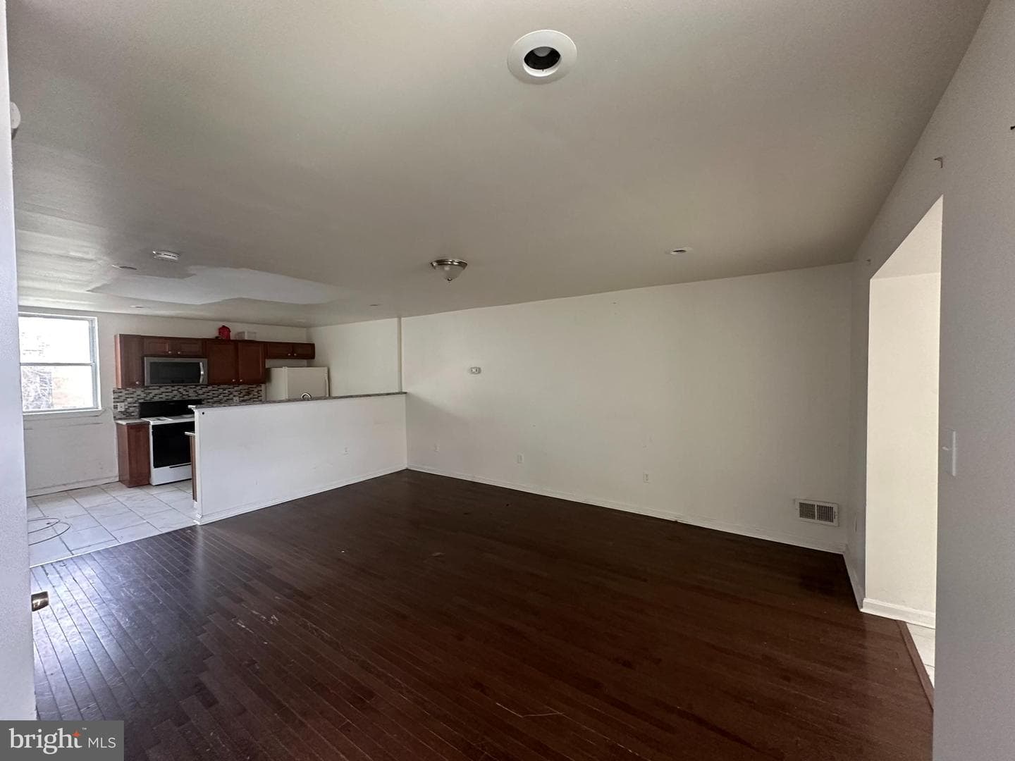 3416 Saint Ambrose Avenue photo 4