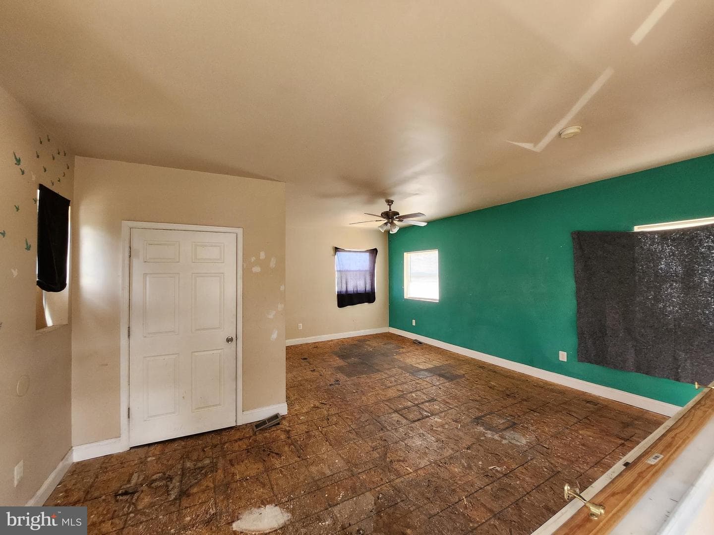 2400 Annapolis Road photo 5