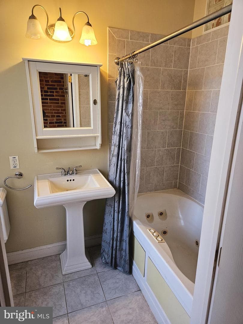 509 S Glover Street photo 14