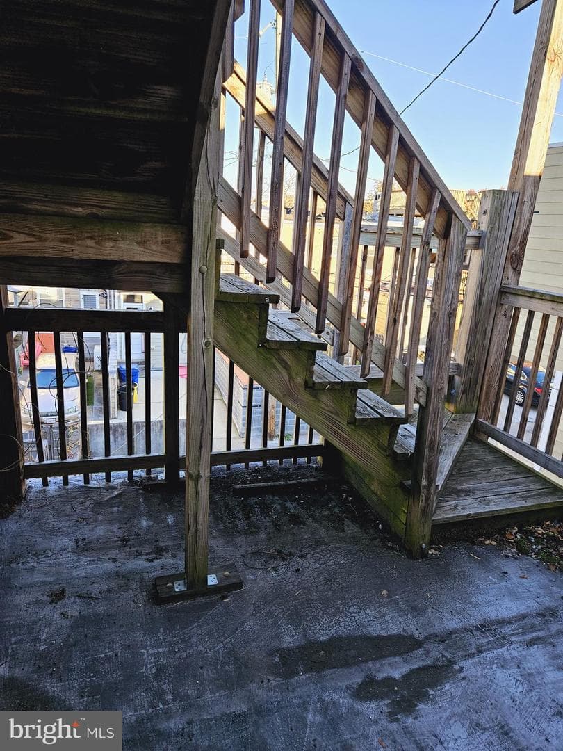 509 S Glover Street photo 16