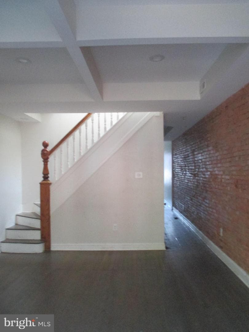 2433 Woodbrook Avenue photo 2