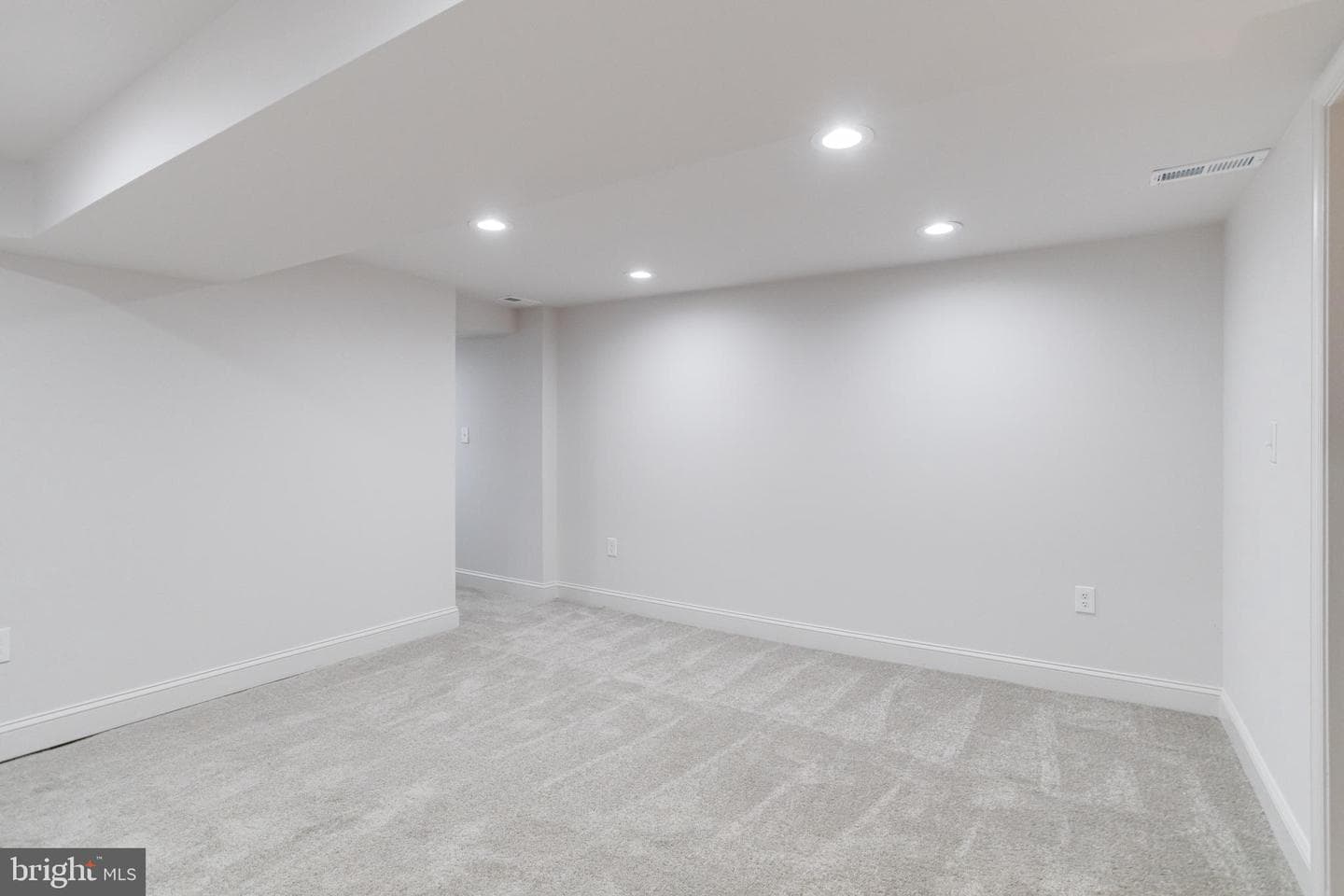 4228 Ivanhoe Avenue photo 39