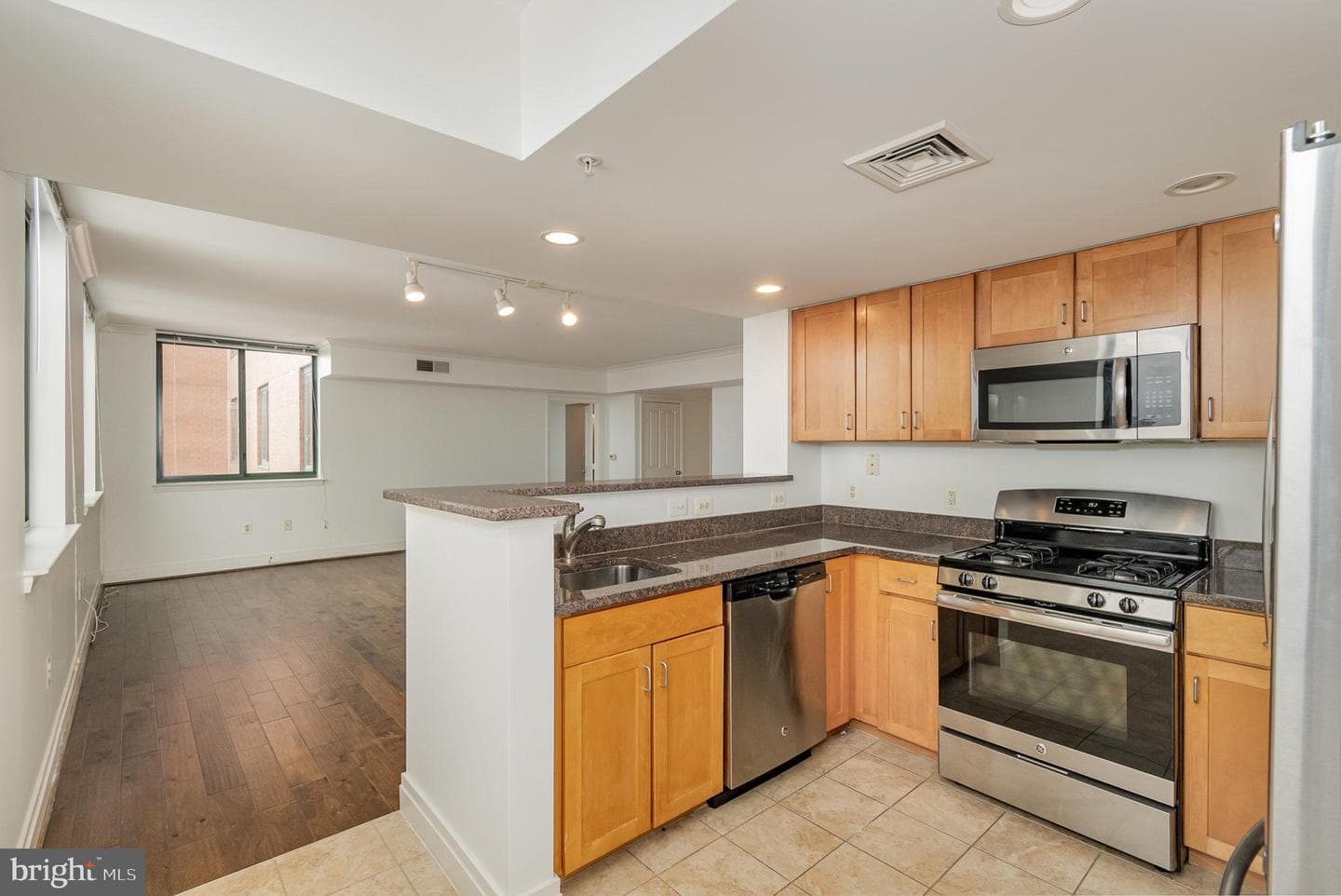 414 Water Street #1512 photo 10