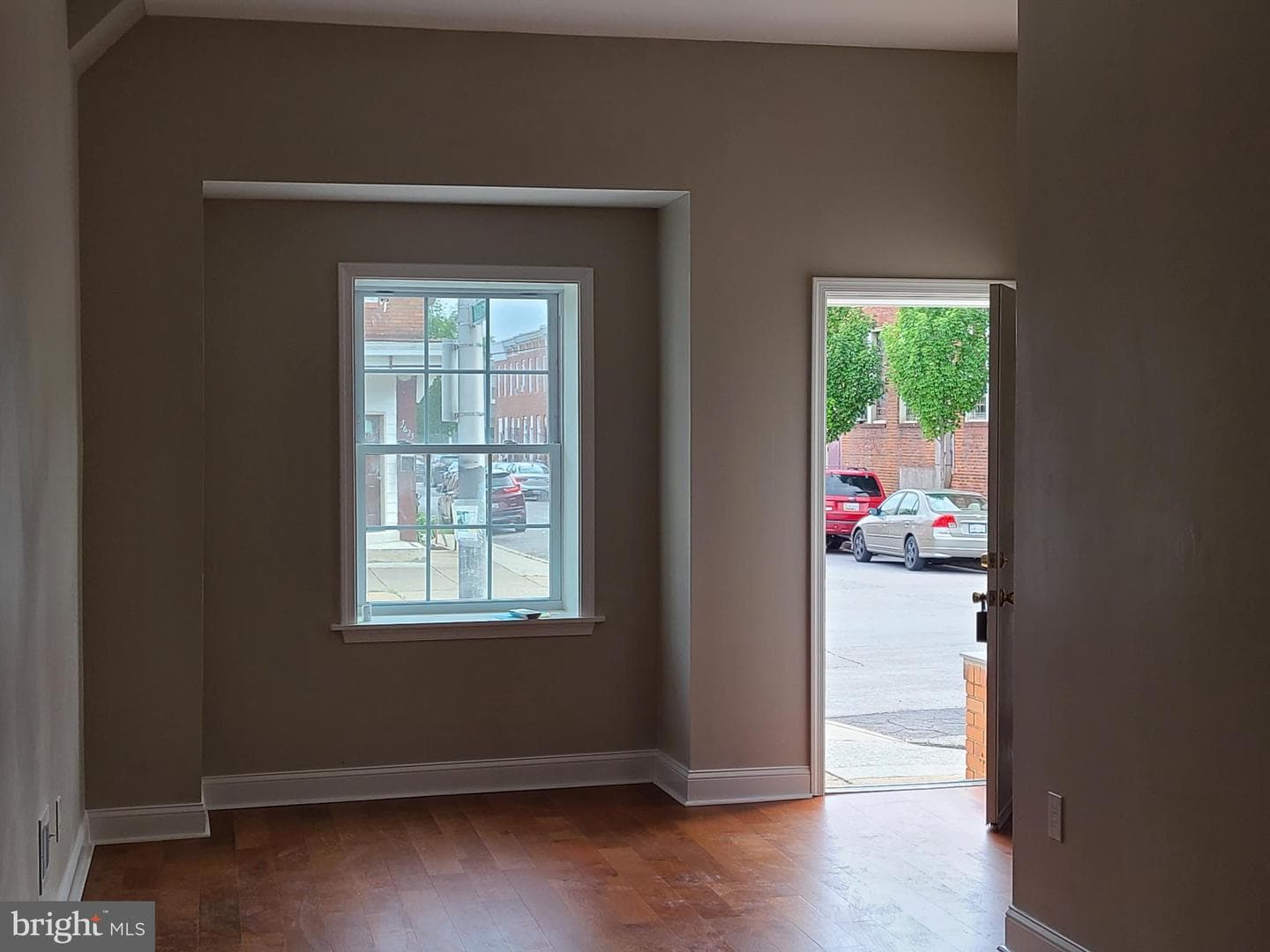 2622 Ashland Avenue photo 4