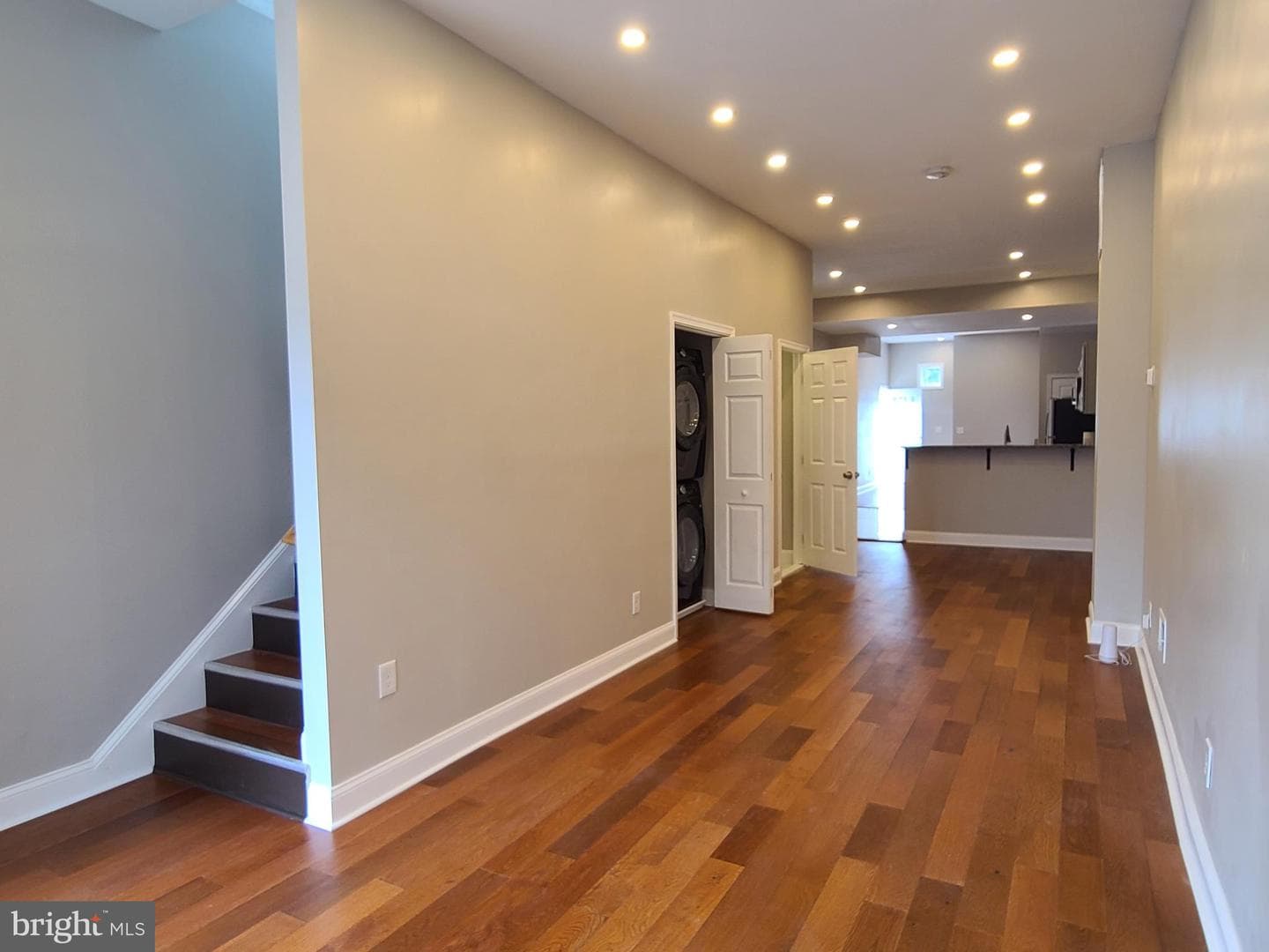 2622 Ashland Avenue photo 5