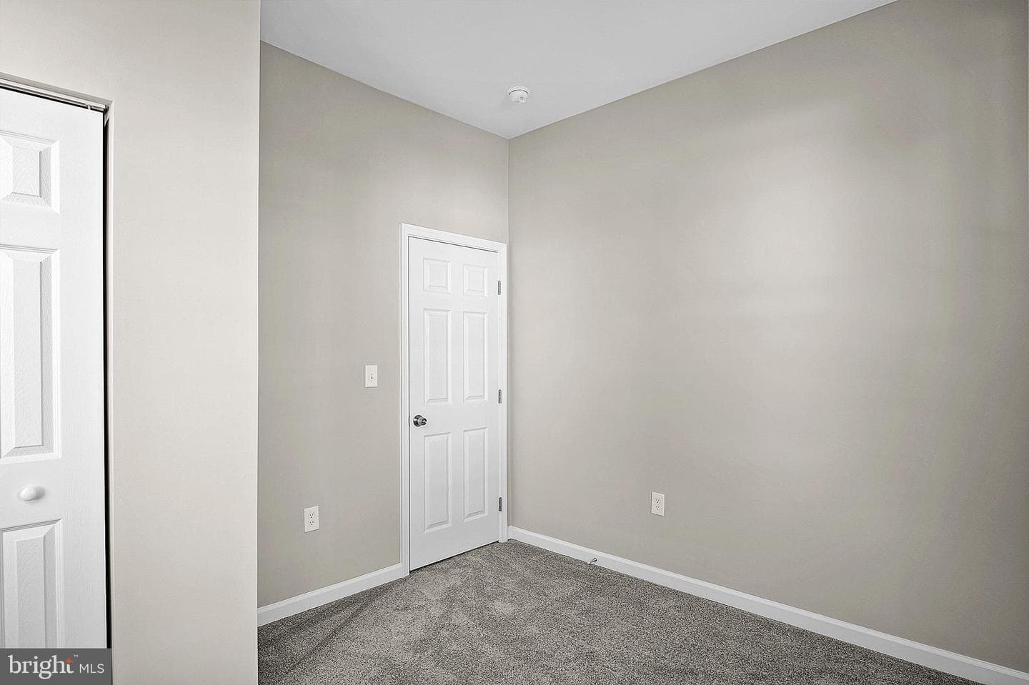 3909 Fleetwood Avenue photo 15