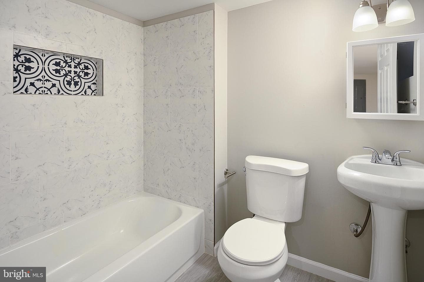 3909 Fleetwood Avenue photo 36