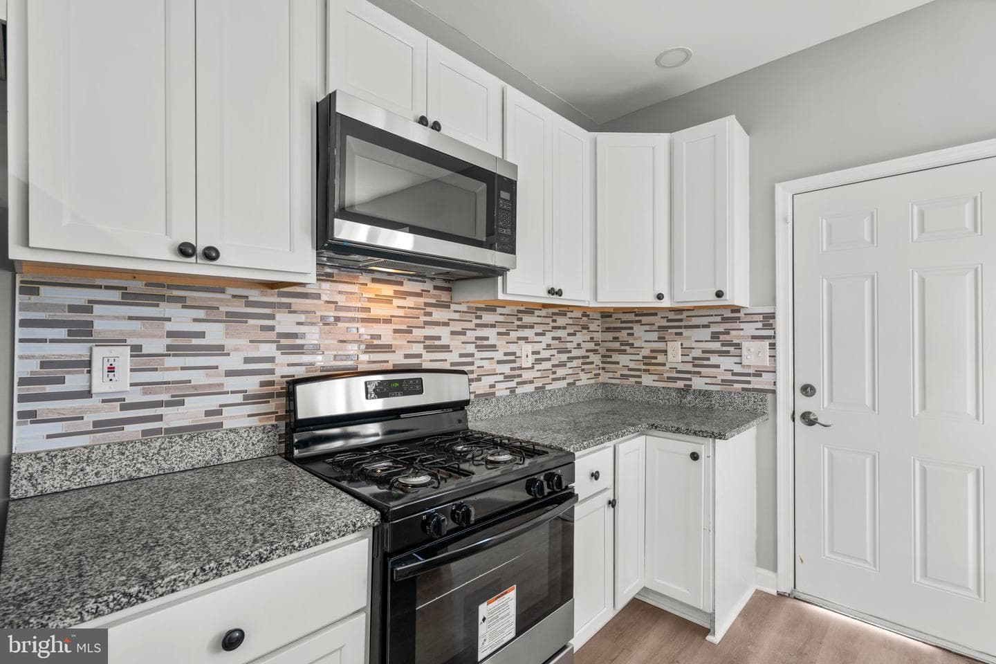 3013 W Garrison Avenue photo 13