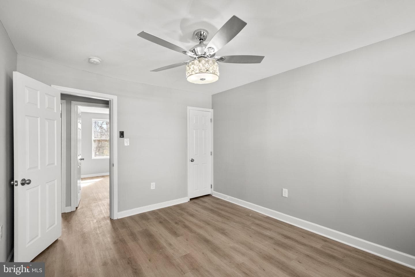 3013 W Garrison Avenue photo 15