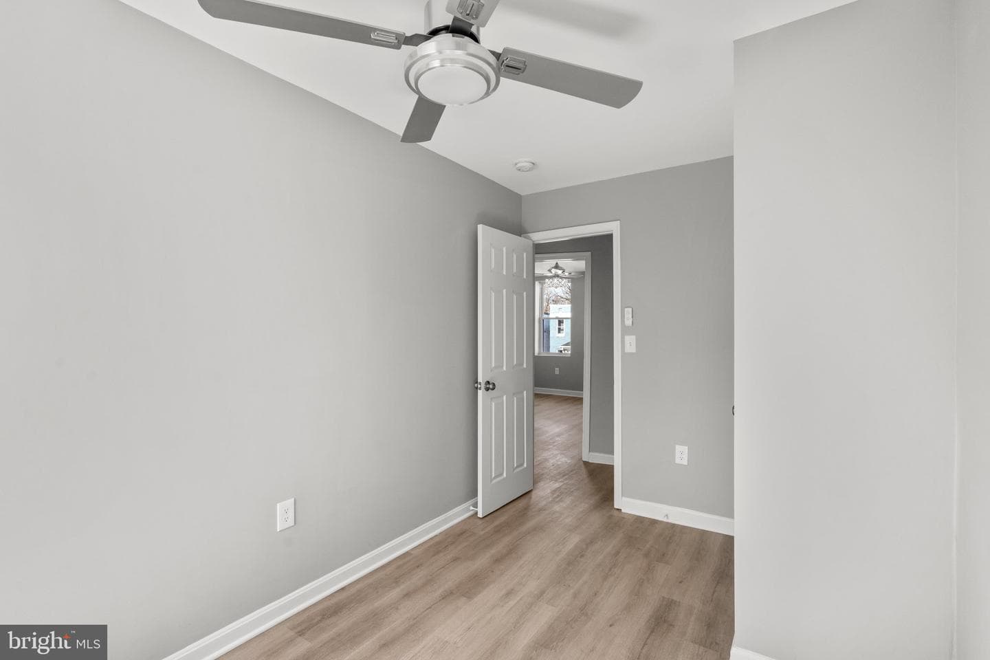 3013 W Garrison Avenue photo 19