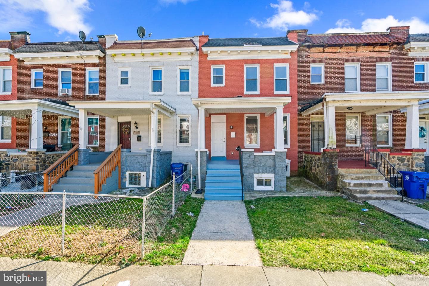 3013 W Garrison Avenue photo 2