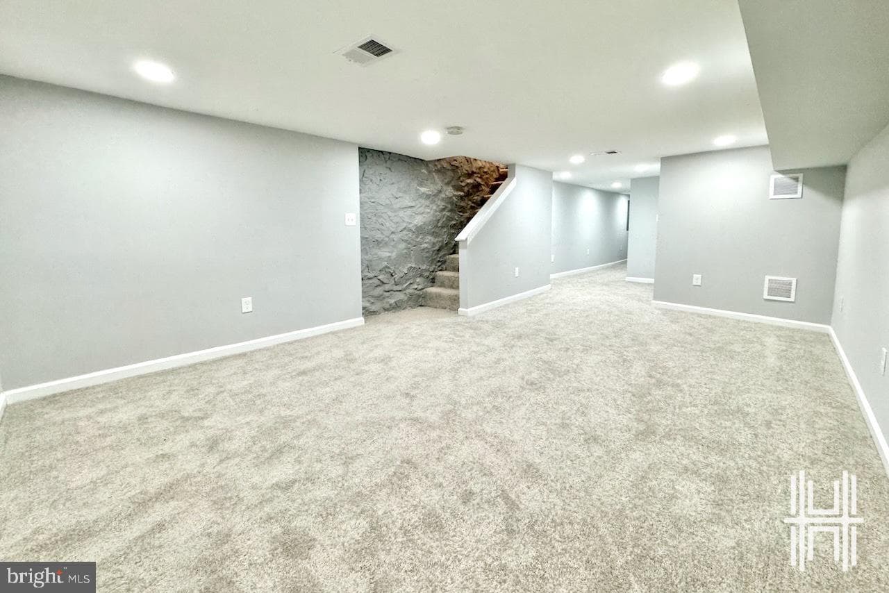 3111 Windsor Avenue photo 18