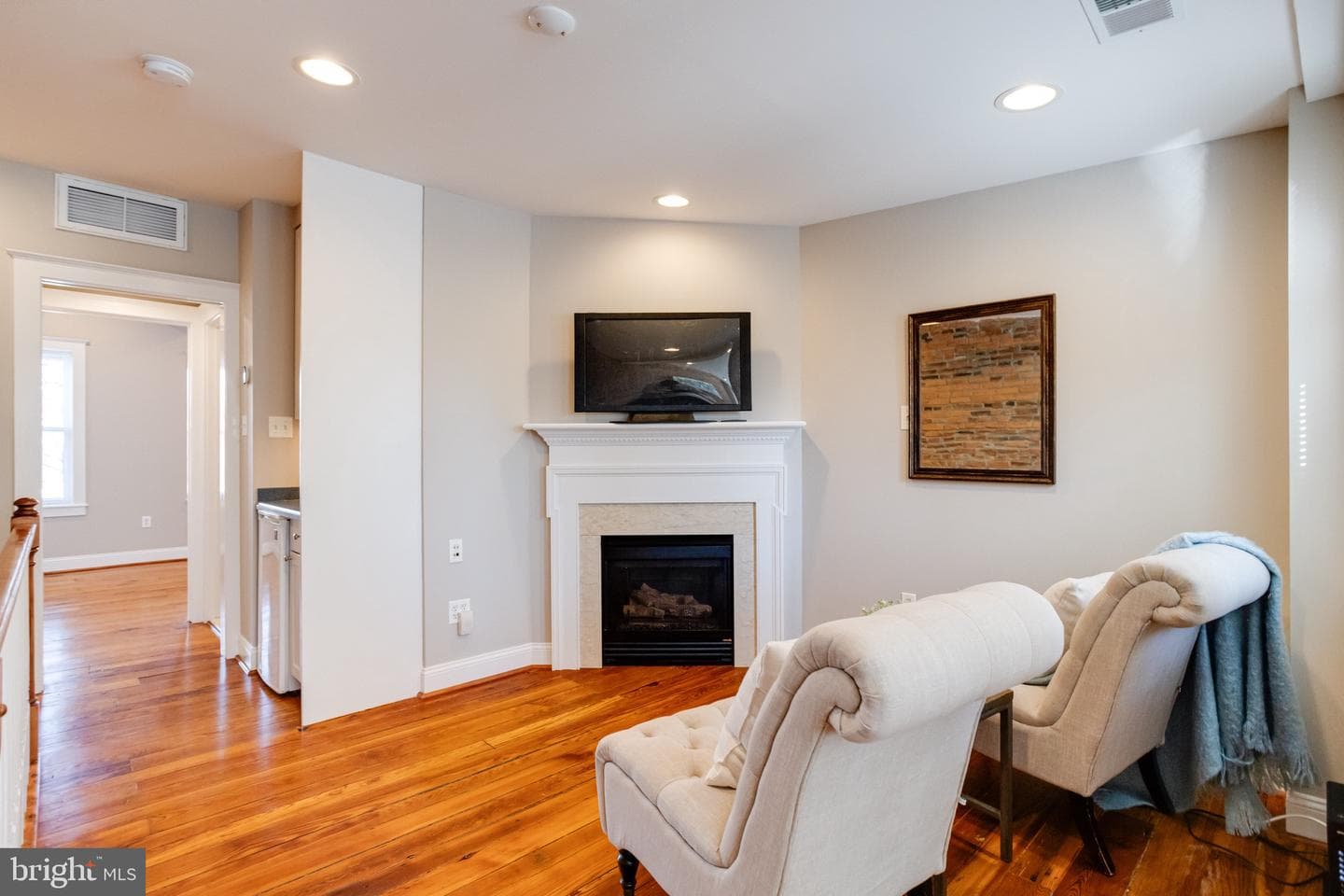 1209 Riverside Avenue photo 43