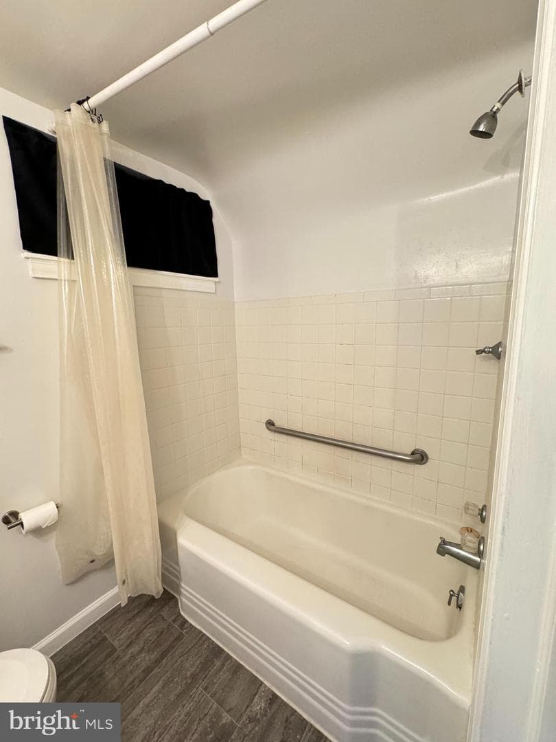 3572 Juneway photo 5