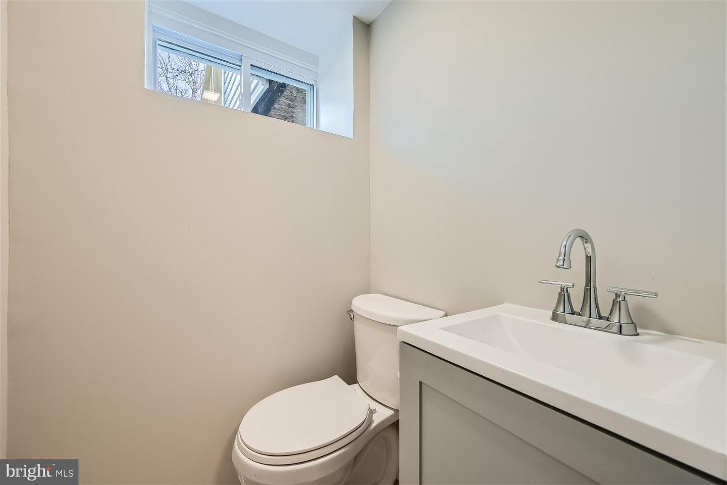 3510 Cedardale Road photo 23
