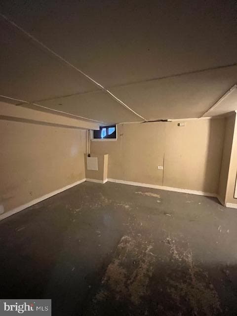 2855 Mayfield Avenue photo 16