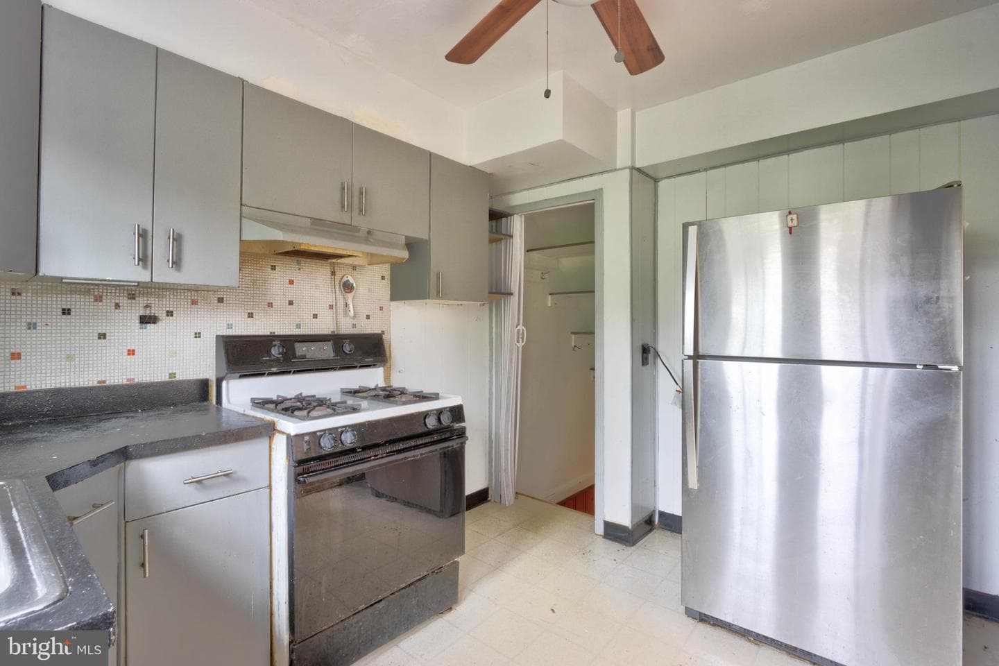 6207 Pioneer Drive photo 16