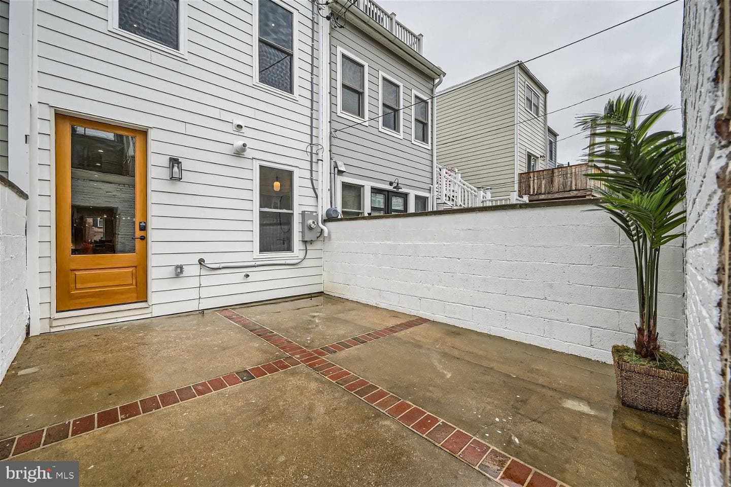 1225 S Clinton Street photo 42