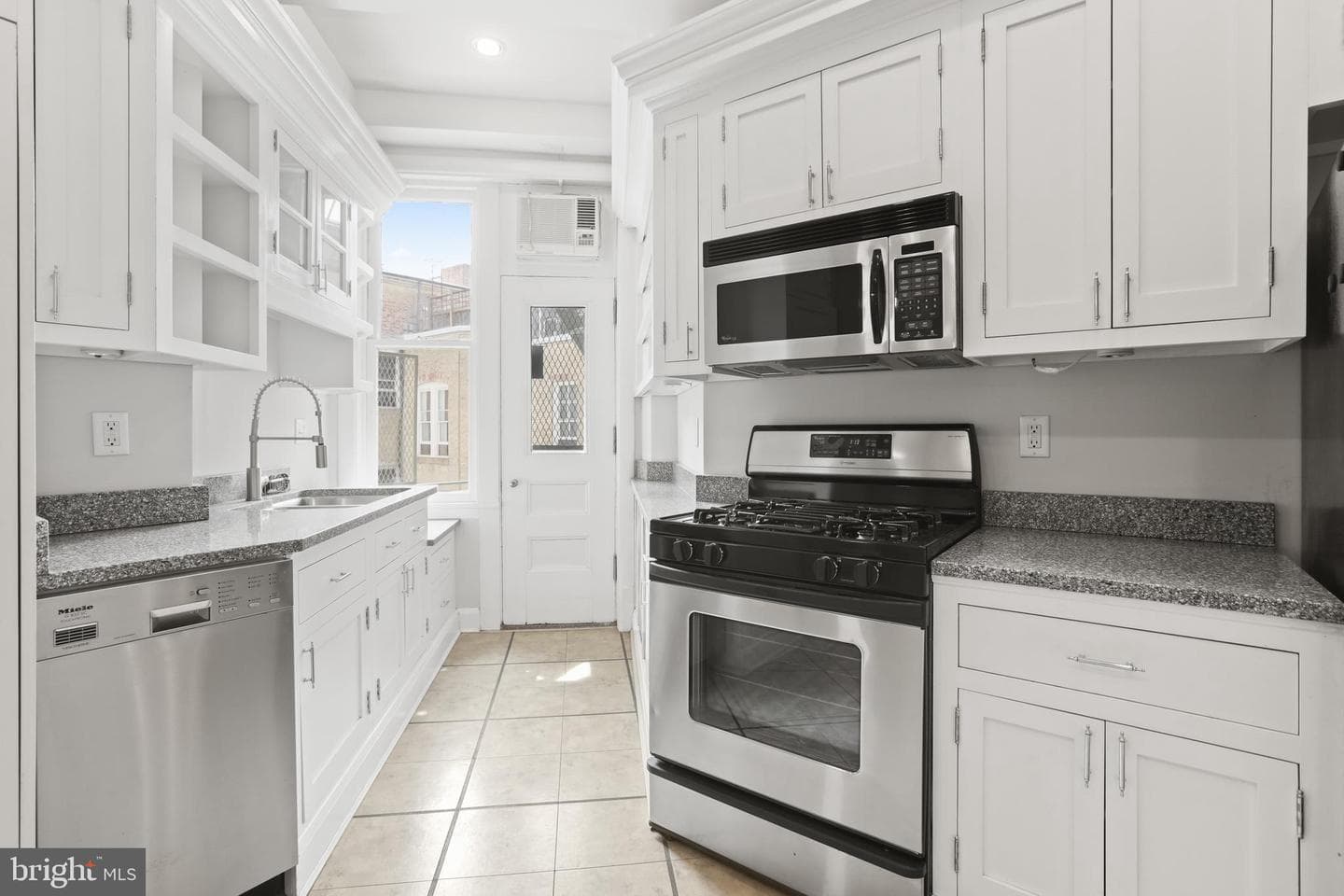 700 Washington Place #4c photo 21
