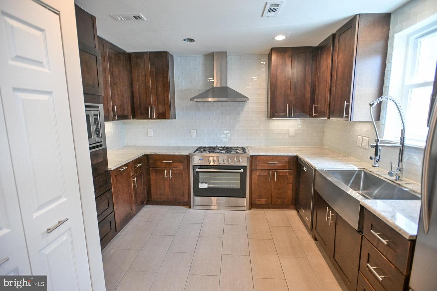 1419 Covington Street photo 16