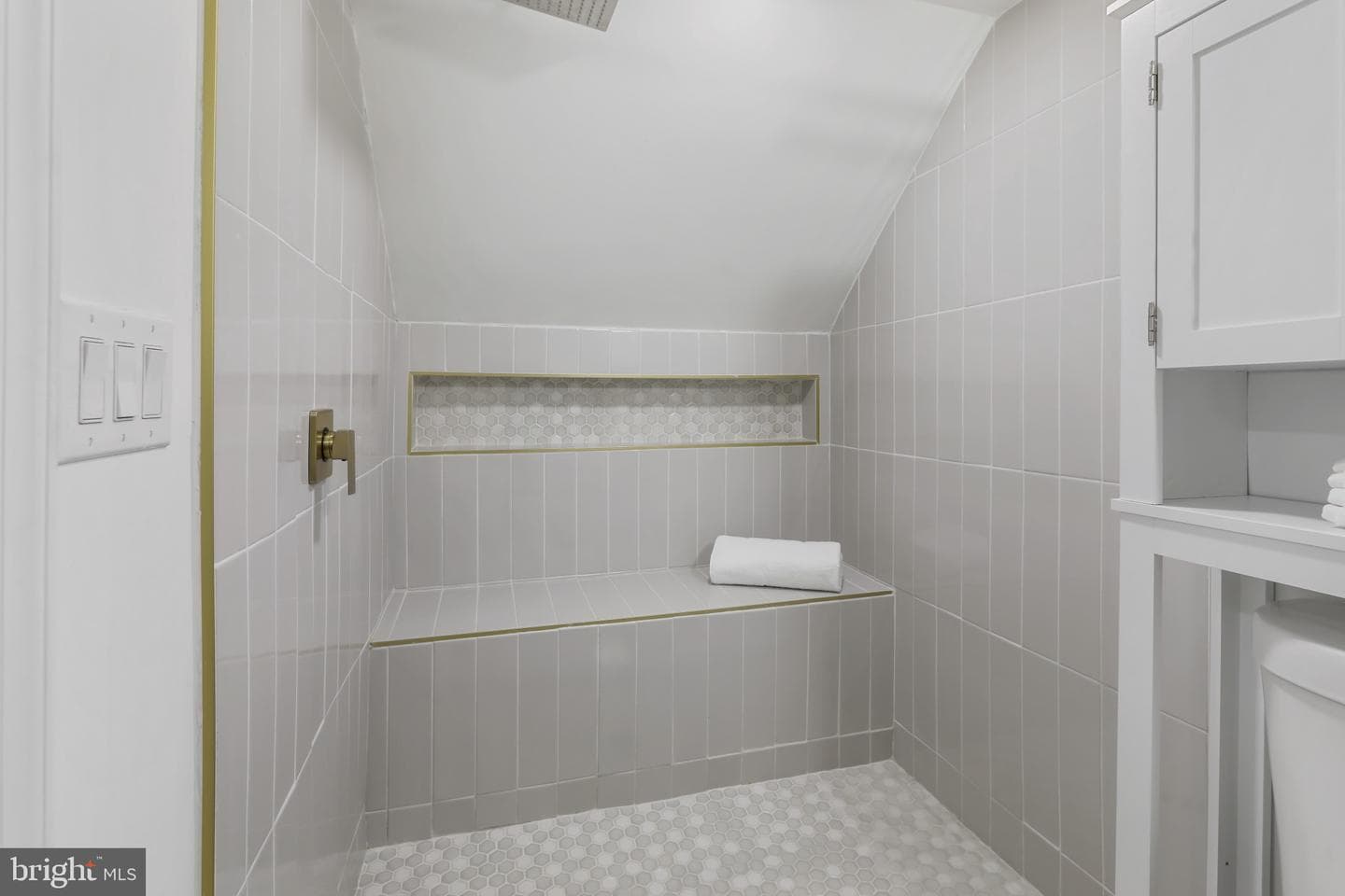 7720 Daniels photo 28