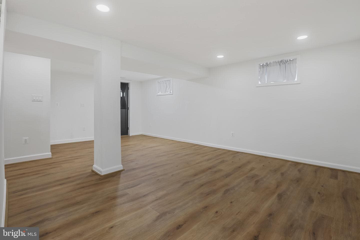 7720 Daniels photo 31