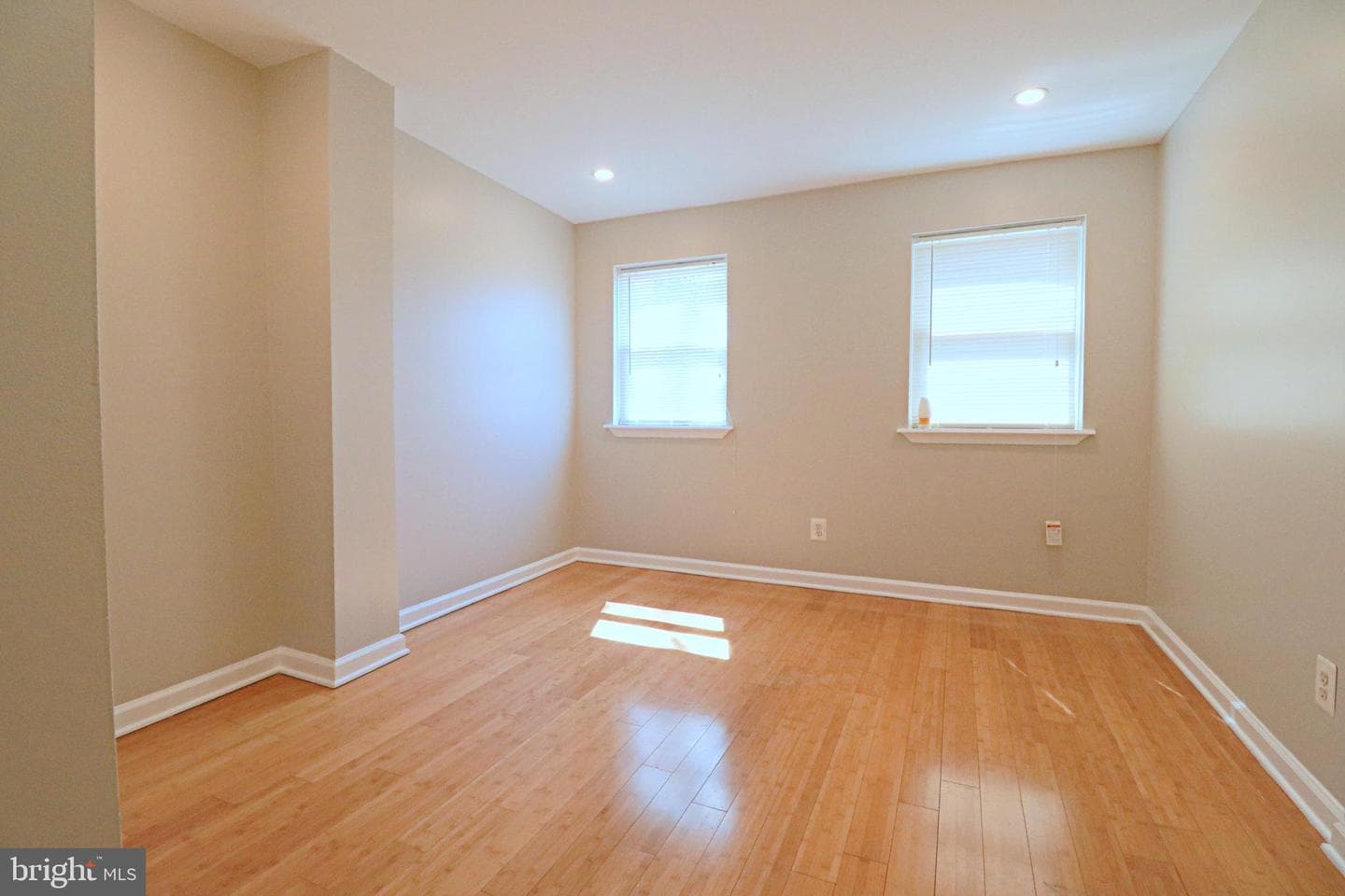 1145 Nanticoke Street photo 21