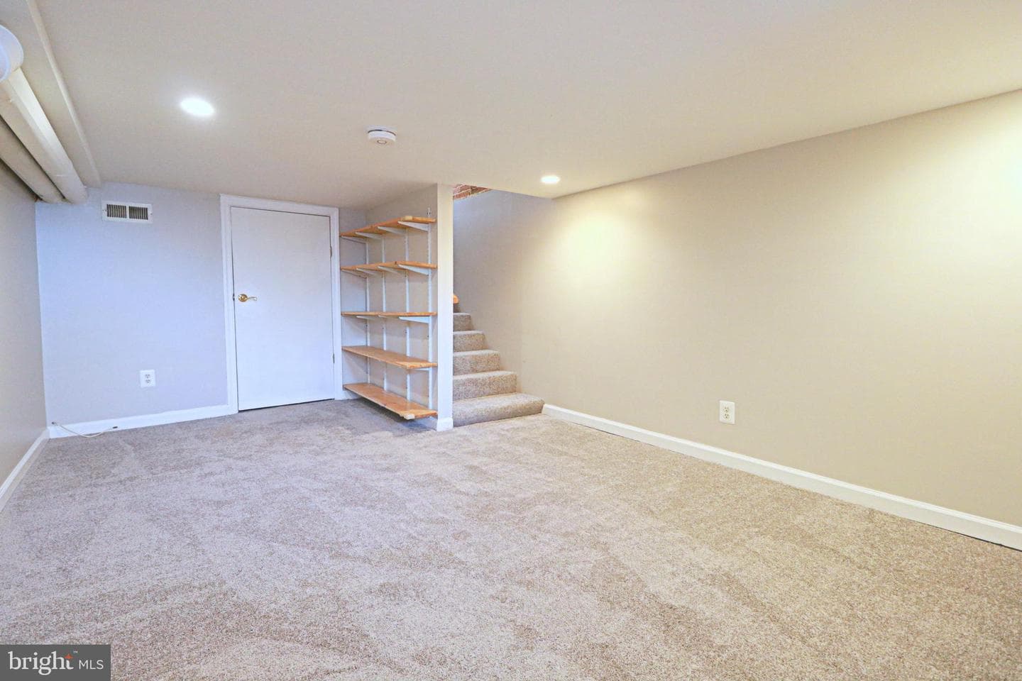 1145 Nanticoke Street photo 25