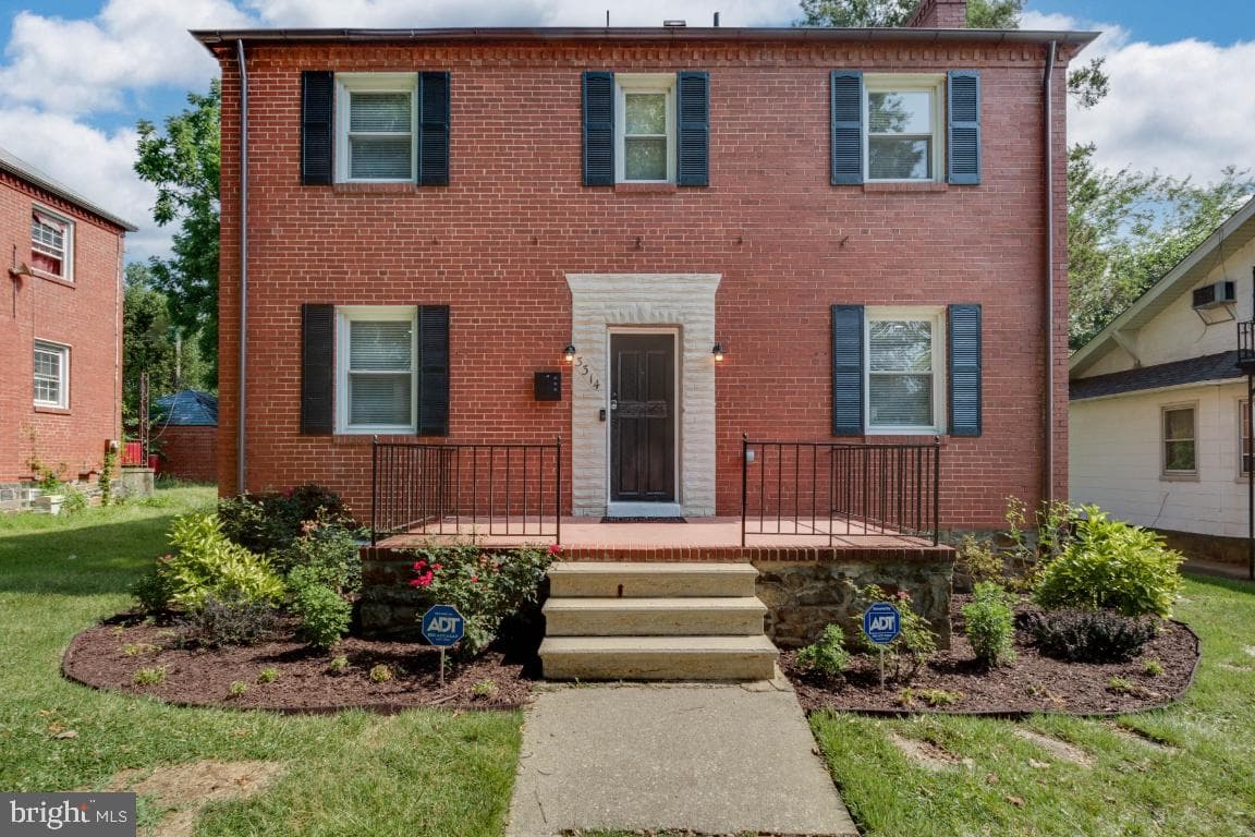 3314 Barrington Road photo 2