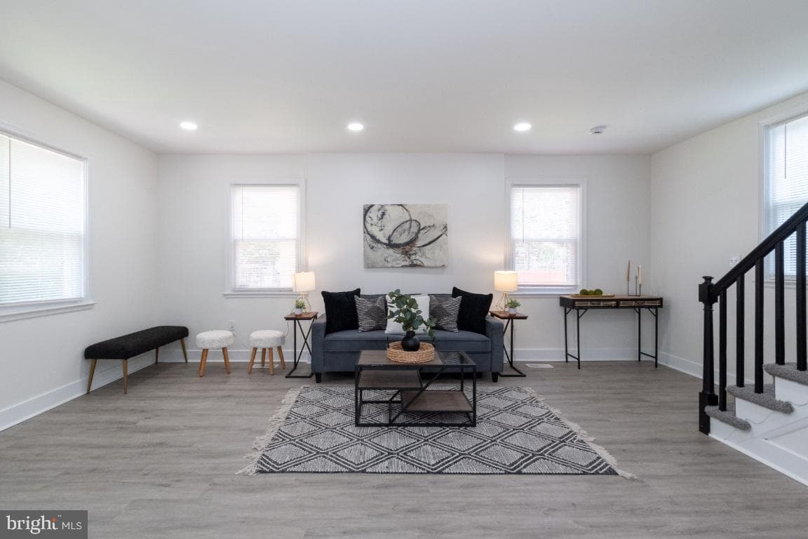 3314 Barrington Road photo 6