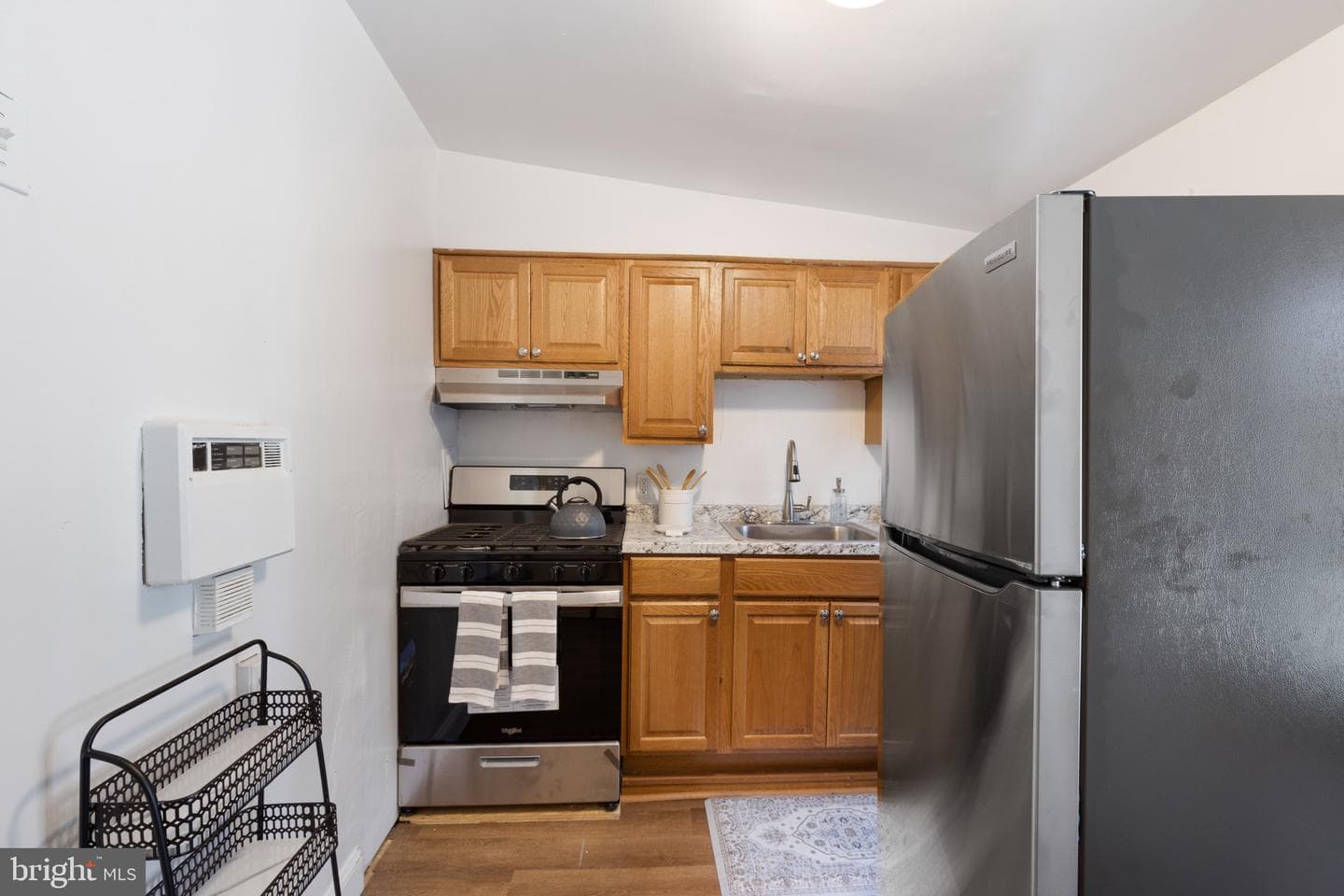 904 N Broadway photo 7