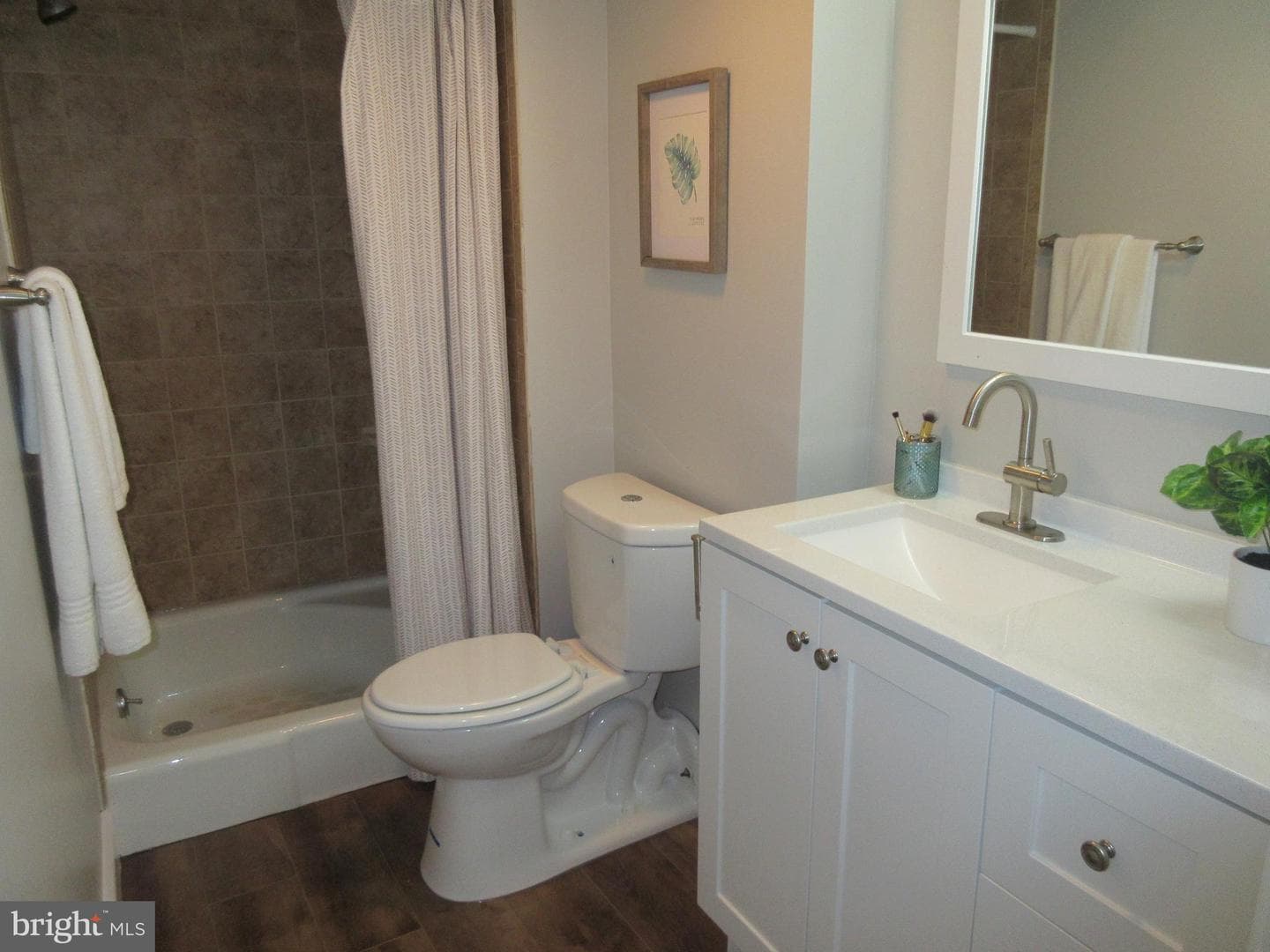 6605 Elsrode Avenue photo 57