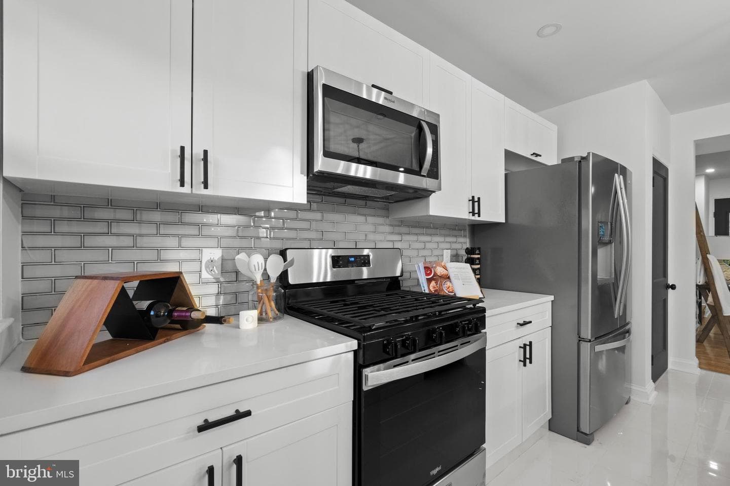 1311 E 35th Street photo 14