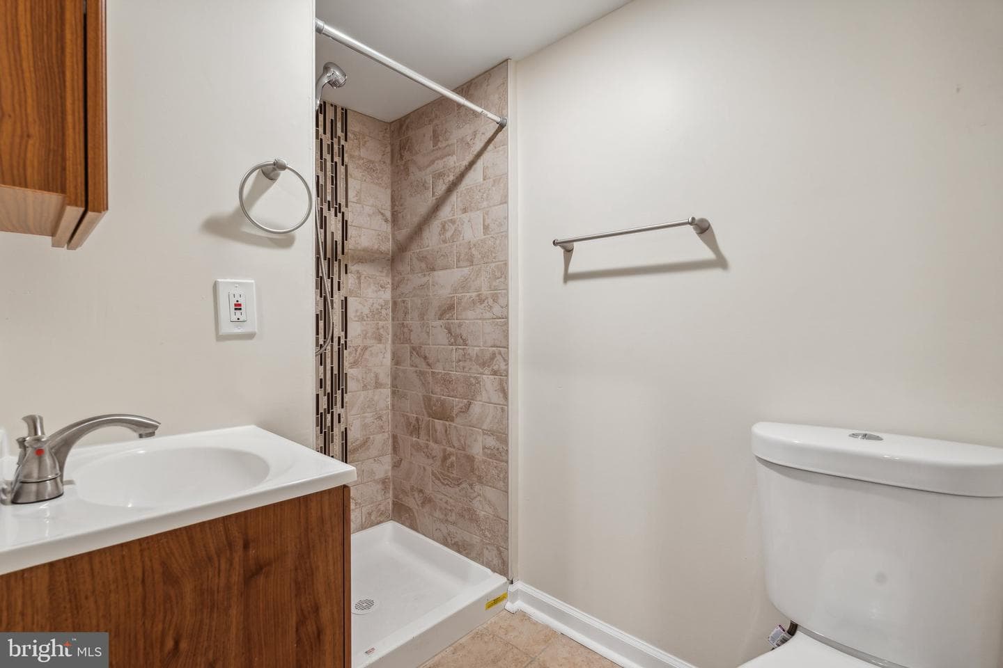 1341 Glenwood Avenue photo 17